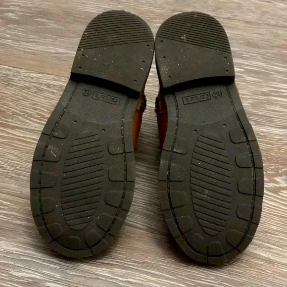 Carter's Tan Girl’s Boots with Heart Detail - Picture 7 of 8